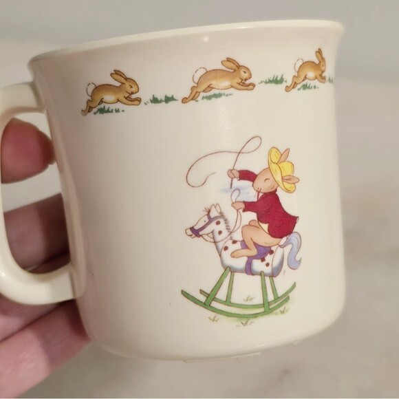 Royal Doulton BUNNYKINS Plastic Baby Kid Cup Mug Rocking Bunny / Snowman England - Picture 8 of 9